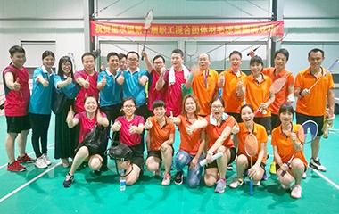 32支球隊(duì)同場(chǎng)競(jìng)技，巴迪斯球場(chǎng)揚(yáng)名